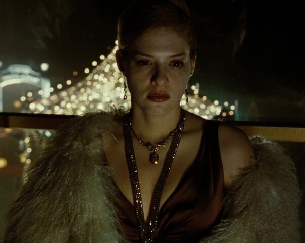 archivetwilight's tweet photo. the life of a showgirl ❤️‍🔥 https://t.co/bSGpn9zp8w