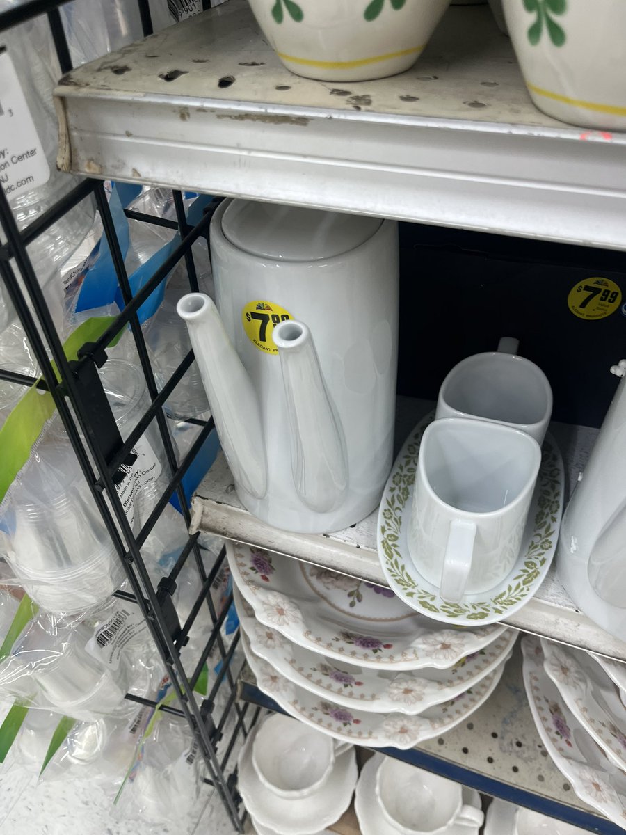 How shark furries pour their tea