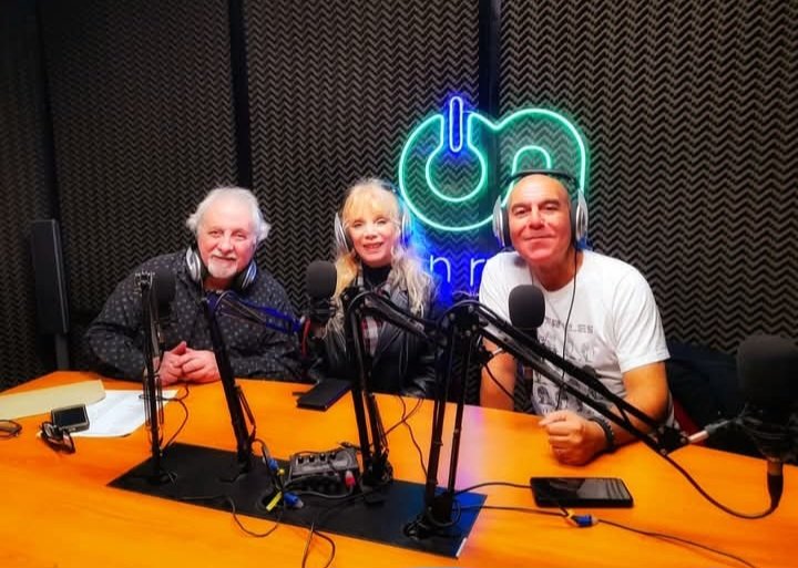 ORLANDONETTI's tweet photo. Estuvimos junto a Diana María en "Sonrisas cómplices" con la conducción de Marcelo Rocha por ON Radio #Entrevista #radio #streaming #música #canciones #musica #radiostreaming #radios https://t.co/tRzAtM6a6x