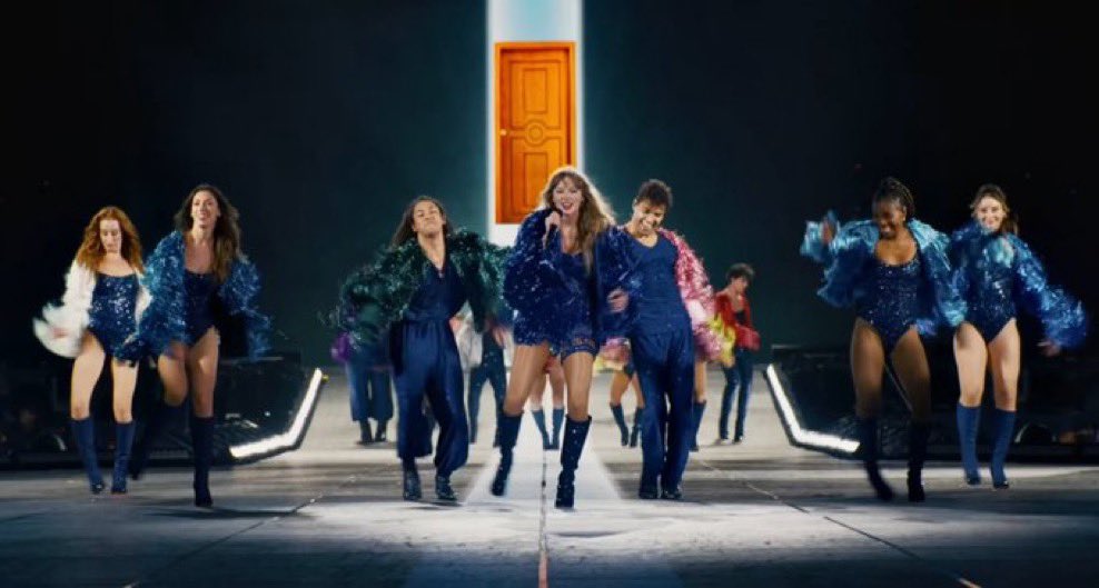 TSUpdating's tweet photo. 🚨| Taylor Swift on exiting The Eras Tour stage through the orange door: 

“I was pretty happy they noticed! I was like, I trained them well— I chose to exit that way, through an orange door, to be specific.. ‘That was an Easter egg’ —The reason why I chose to exit that way is because I wanted to give a hint to the fans that I might be leaving the Eras Tour era, but I was also entering a new era.”