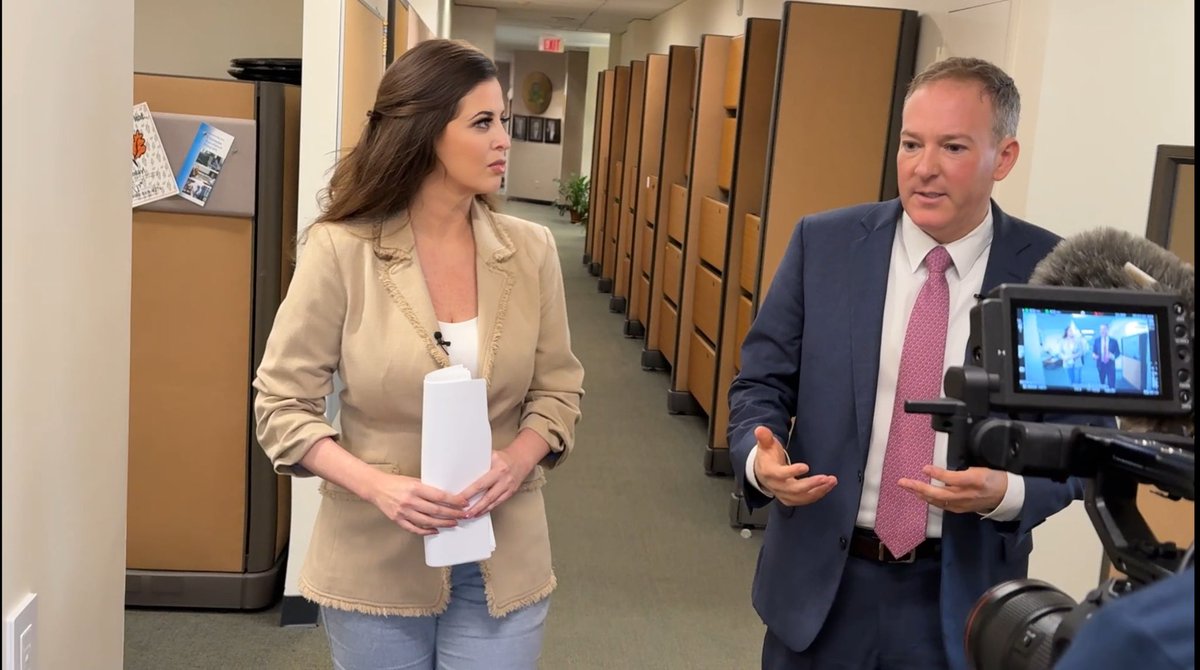 TONIGHT 📺 What’s it really like inside those West Wing meetings? In his first sit-down with News 12 since joining the Trump administration, EPA chief Lee Zeldin opens up on politics, policy and the future of New York’s GOP 

<a href="/News12/">News 12 New York</a> <a href="/News12LI/">News12LI</a> <a href="/News12WC/">News12WC</a> <a href="/News12BX/">News12BX</a>