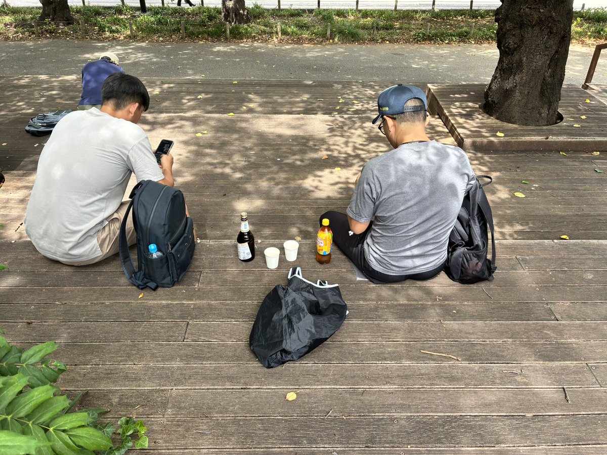 roostersketch's tweet photo. 上野恩賜公園～酒醉醒來的醒酒聖品 https://t.co/HvMcmTg1w2