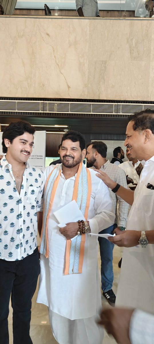 vikubhadauria's tweet photo. दबदबा था दबदबा है और आगे भी रहेगा 🔥🔥

@b_bhushansharan
@RajivPratapRudy
#ConstitutionClubOfIndia https://t.co/pbxy369GEH