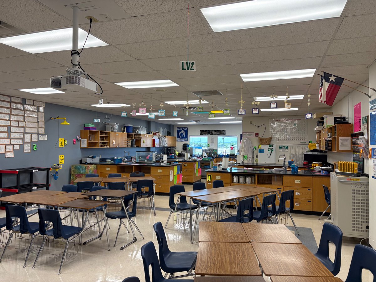 RBrewster14's tweet photo. First Day of the 2025-2026 school year is tomorrow.  Not sure if everything is ready to go, but here we go.  New Year and New Opportunities. https://t.co/KOloV3TNu8