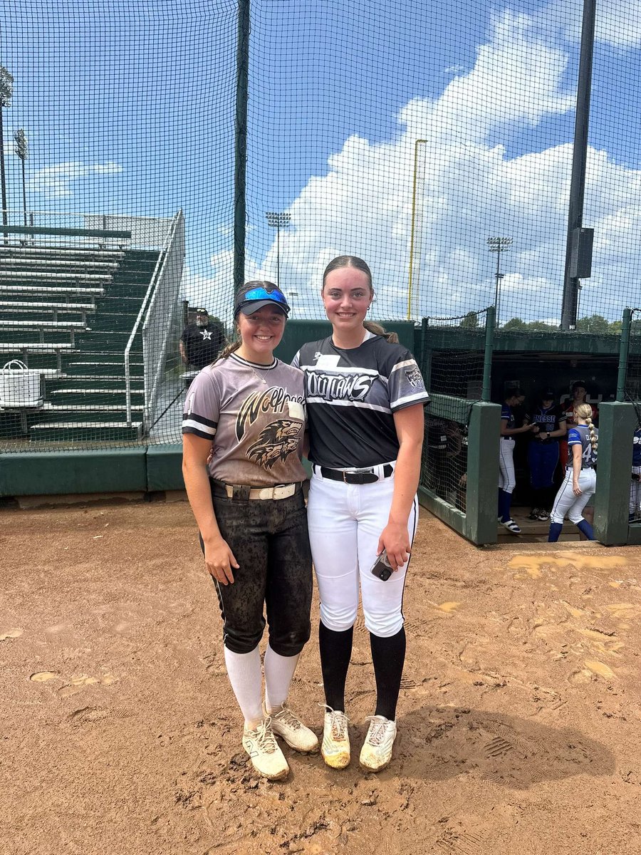 Had a fun day at <a href="/OhioBobcatSB/">Ohio Softball</a> camp! I loved seeing <a href="/jaryn_wolff/">Jaryn Wolff</a> and other Outlaws! Can’t wait to be back!! Thanks for the great instruction <a href="/madimccrady1022/">Madi</a>! <a href="/Hall_J_4/">Jenna Hall</a> <a href="/PiperSwiper/">Lillian Piper</a> <a href="/outlawspope16U/">Outlaws Premier 16U Pope</a> <a href="/avon_softball/">Avon Eagles Softball</a>