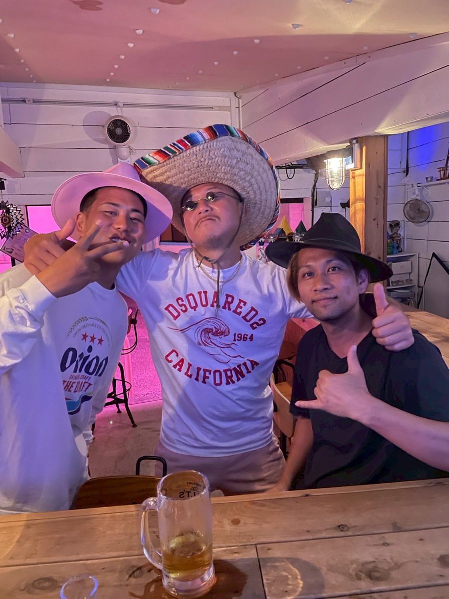 BpmShirahama's tweet photo. #お客様スナップ 📷
ご来店ありがとうございます🦩
夏やってますねーー！❤️‍🔥

今週が1番白浜に人が集まるWEEK🌴
天気も良さそうでよかったです🌞
なもんで！
BPMは17日まで休まずOPENしてます🍻
伊豆白浜に是非遊びにきてください🫧🐚

#bpmmusiccafe #shirahama #白浜海岸 https://t.co/XD1JPnqKo4