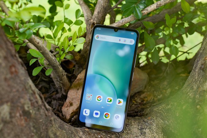 🥳Sunlight is no match for the display on the #UmidigiG9x smartphone. 
🌟Keep scrolling, reading, or streaming outdoors without missing a single detail. 
👑Visuals stay fresh, clear, and ready for your day.

Know More ：👀 bit.ly/UmidigiG9x