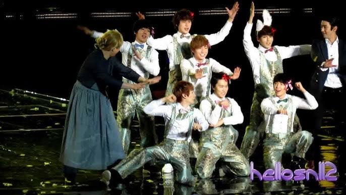 ไฮไลท์ Super Show 4 วันนี้
- เปิดคอน Super Man ครั้งแรก สุดยอดเพลงสรรเสริญประจำด้อม
- Oops ฟีทกับ F(x) พี่ฮีไปกรมแล้ว แต่ยังมาร้องเพลงด้วยTT
- โซโล่คยู Isn't she lovely โชว์เป่าออแกนสุดเท่
- สเตจ D&amp;E โอป้าๆ เพลงเดบิวต์ยูนิต
- สเตจDoremi เด็กโข่งวิ่งกันวุ่นวาย