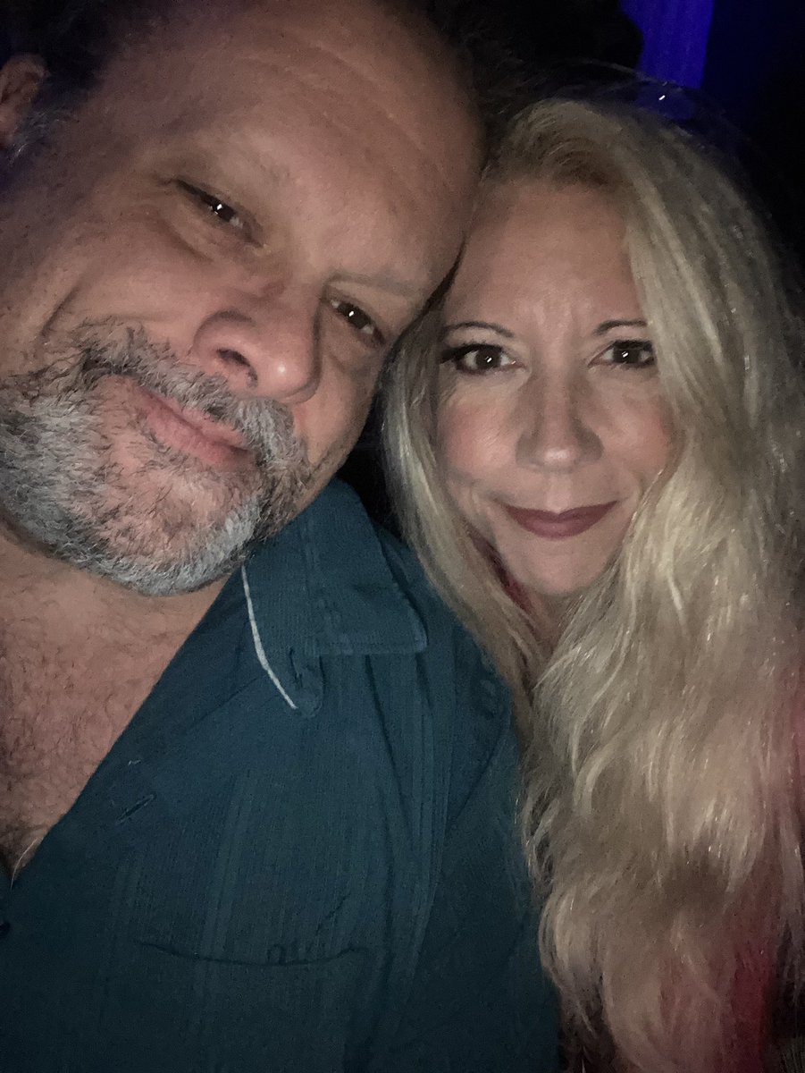RobotAuntie's tweet photo. Tonight’s entertainment: the @GimmeGimmeDivas at the @930Club with @FVorck 💘 https://t.co/XojWQpDttu
