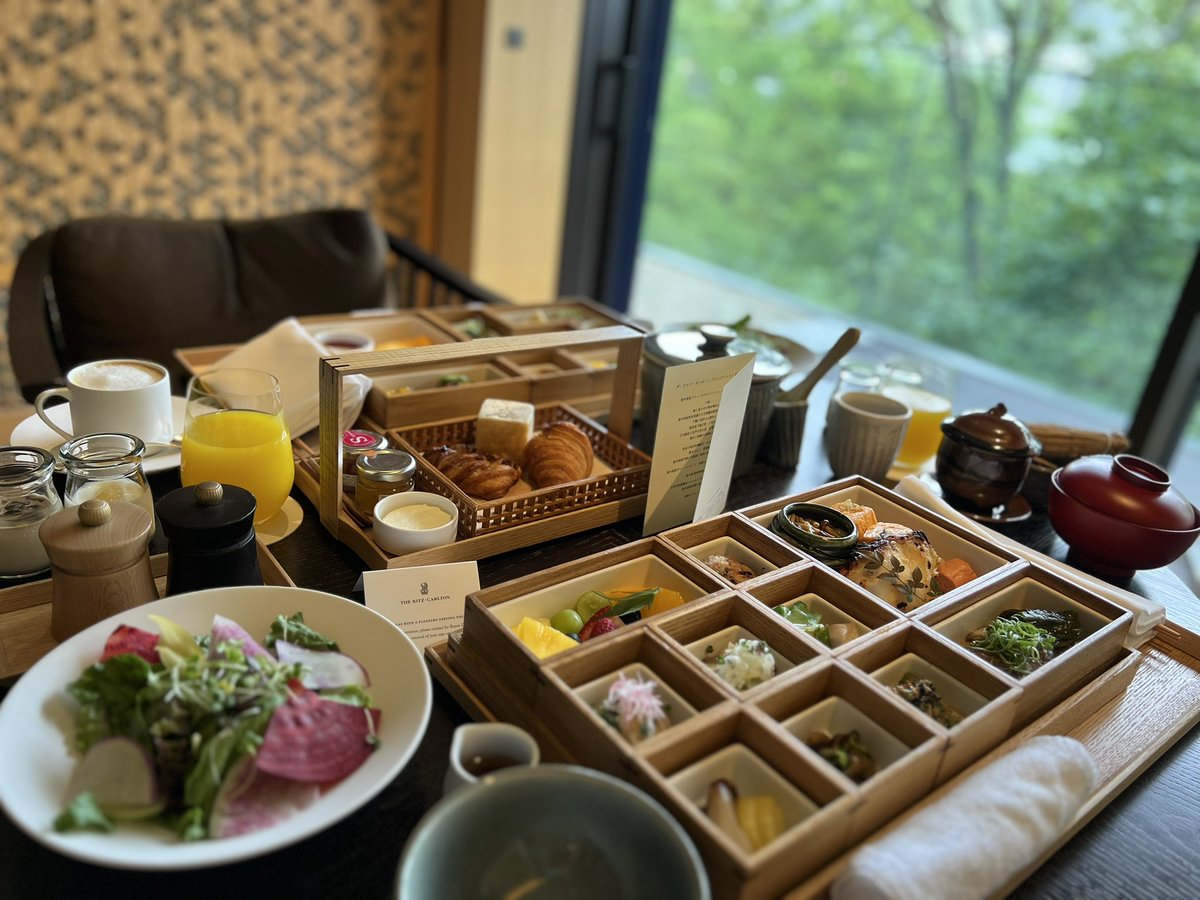 tesryan2022's tweet photo. 目的地充電と美味しい朝食で、心と身体が整いました
#tesla 
#modely https://t.co/ZMQ9N2vUAq