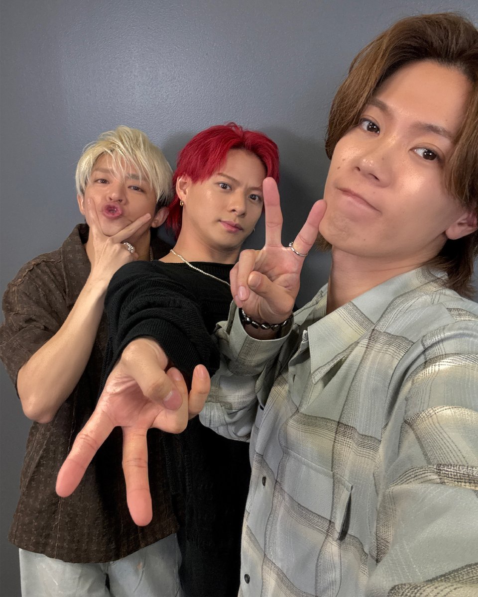 Amazon Music(アマゾンミュージック) (@amazonmusicjp) on Twitter photo *.゚⋆⸜🛸Number_iの限定画像が到着🛸⸝⋆*.゚
「未確認領域」の配信を記念して、メンバーからAmazon Music限定のセルフィーが届きました💌
リポストして、3人のかわいい姿をたくさんのiLYsに共有しよう✨🥹
楽曲を聴く👇
🎧amzn.lnky.jp/ti5aequ
<a href="/number_i_offic/">Number_i official</a> *.゚⋆⸜🛸Number_iの限定画像が到着🛸⸝⋆*.゚
「未確認領域」の配信を記念して、メンバーからAmazon Music限定のセルフィーが届きました💌
リポストして、3人のかわいい姿をたくさんのiLYsに共有しよう✨🥹
楽曲を聴く👇
🎧amzn.lnky.jp/ti5aequ
<a href="/number_i_offic/">Number_i official</a>