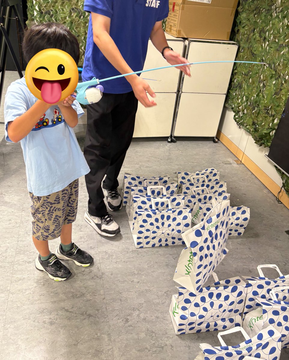 yasu003's tweet photo. 思えば2年前のこのイベントが、
きっかけで飼育熱が復活したんよな
世界の昆虫展開催中🤗

#あべのハルカス
#世界の昆虫展 https://t.co/g0FJrUcNFk