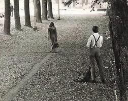 يامرسله مع السلامه .. سلامات
لا تكتبين آخر فصول الروايه

 اللي تعذب في غرامك سنوات
اللّٰه يعصمه ب الهدى والهدايه

مشكلتي إن قلبي رهين البدايات 
مهما حصل ما يعترف ب النهايه