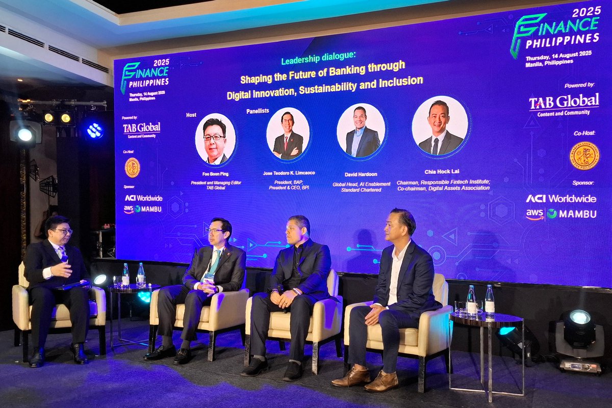 Leadership dialogue with JT Limcaoco, <a href="/DavidHardoon/">David Hardoon</a> and Chia Hock Lai at the #FinancePH2025 in #Manila today.

Great starter to lead three panels today.🤓 #FinancePhilippines2025 <a href="/TheAsianBanker/">The Asian Banker</a> <a href="/TalktoBPI/">BPI</a>