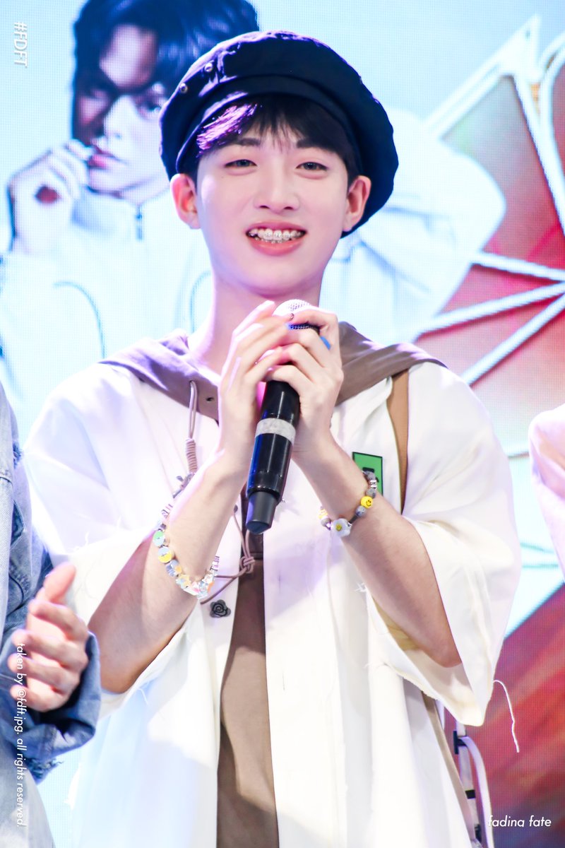 fdft_jpg's tweet photo. 250706 

𓍯⋆₊˚ 🪽☁️✧

#nguyendoantrunganh #trunganh #timtin
#tanbinhtoannang #showitallvietnam https://t.co/FddmUbMNAe