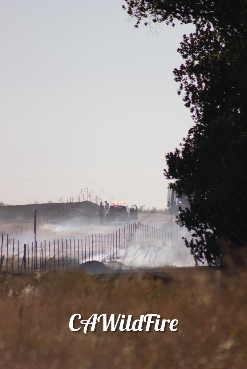 CAWildfiretrack's tweet photo. Here’s some photos I snagged at the #RoyalGorgeFire in Placer County.
The fire was mapped at 42.4 acres, forward progress is stopped. https://t.co/HJ2cN18I2y