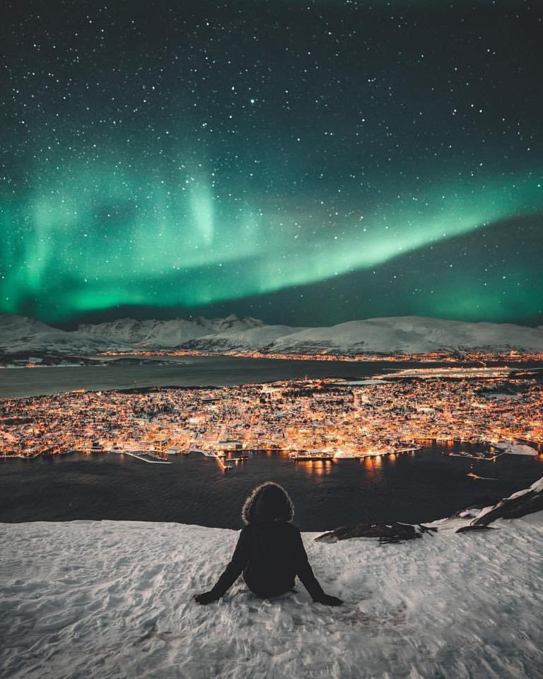 disableos's tweet photo. Svalbard - Norway 
اجمل مكان في الكون https://t.co/gyFCqtG2gc