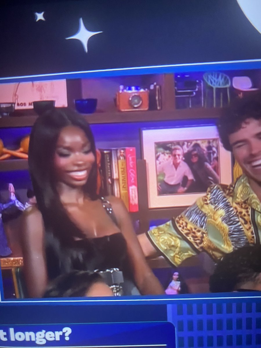 Hang it on the Louvre 😍 <a href="/LashaeAsh/">Ms.O💋</a> #WWHL