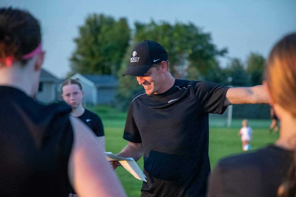 DordtWSoccer's tweet photo. 🤩🤩
#defenderway #defendernation #preseason https://t.co/2uMwFoFKiN