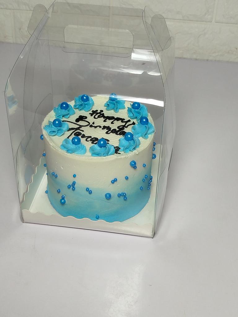 Bento Cake Alert!!! 🥰💙
.
.
We can deliver 2 or more bento cakes to you and yours anywhere in Lagos for N14k 🥰 
.
.
Kindly use our WhatsApp link to place an order 📌

Lagos|Ogudu|Alapere 📍🥰