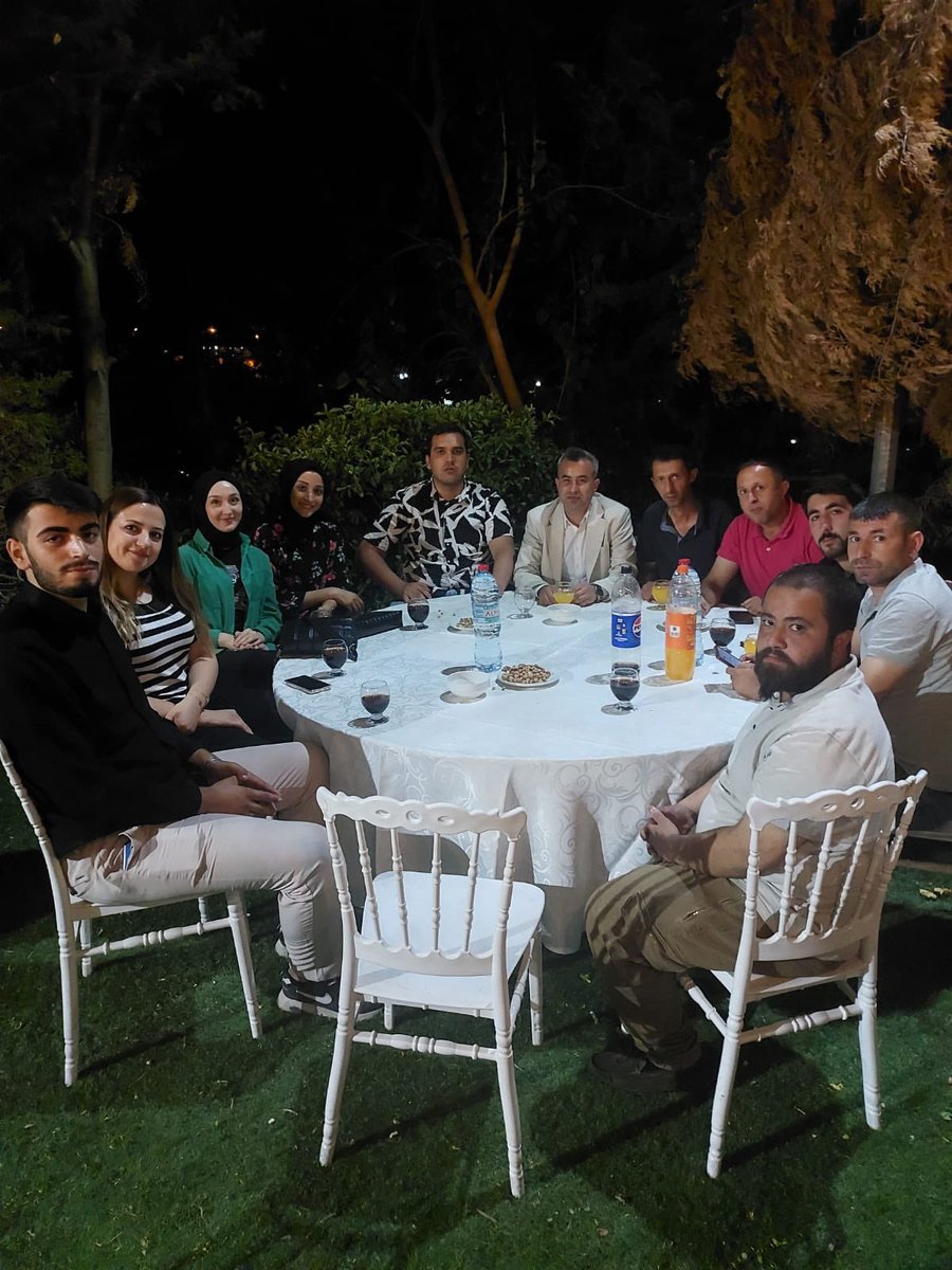 Çocuk ve Doğum Hastanesi Başhekim Özel Kalemi görevini yürüten kıymetli Halil Şahin’in kızının düğün merasimine, İlçe Başkanımız İsmail Güler ve teşkilat üyelerimiz ile birlikte katılım sağladık.

Kıymetli çiftimize bir ömür boyu mutluluklar diliyoruz. 🤵👰💍