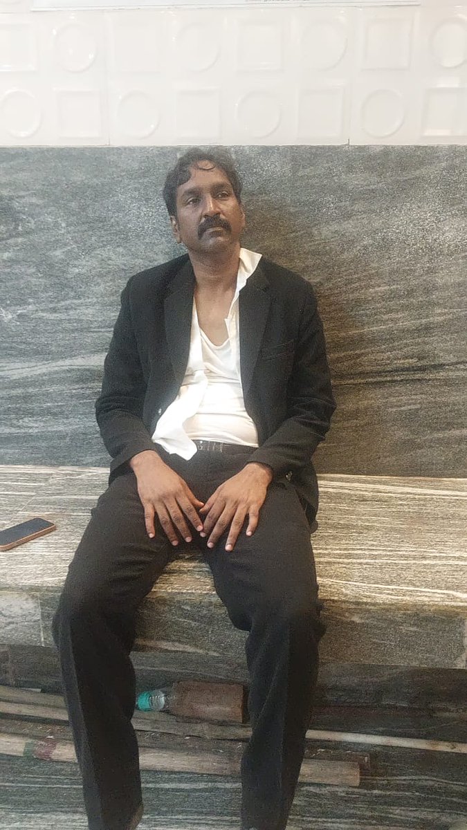 NULM Conservancy workers protest in Chennai | Uzhaippor Urimai Iyakkam's K.Bharathi said a writ petition will be filed with the Madras High Court soon, to seek permission for continuing the protest within the Ripon Buildings complex. The demonstration for NULM conservancy