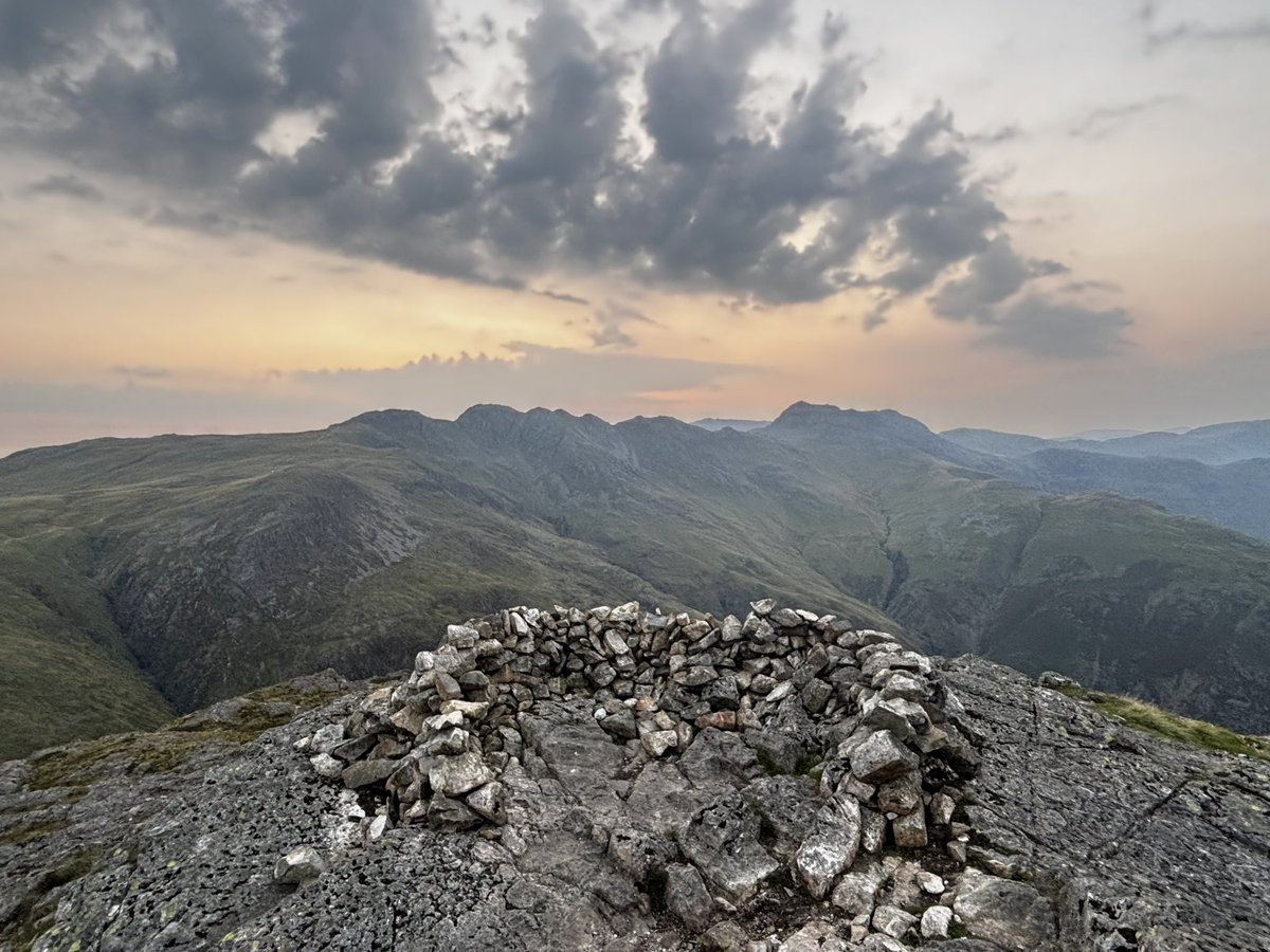 Cold Pike and Pike O’ Blisco with indecisive weather! 

Typical Lake District