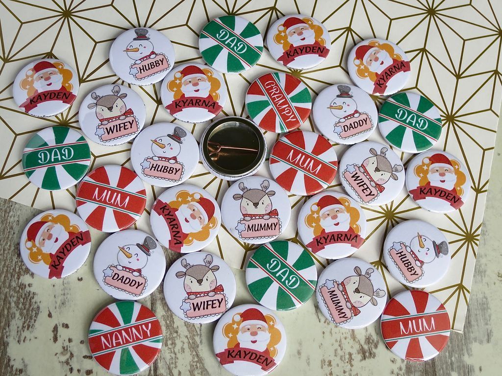 🎅🏽  Yay - people are starting to order their Christmas badges &amp; we love it. Making us feel very festive even though it is only August ❄️  buff.ly/3PhBWbV #feelingfestive #handmadechristmas #christmasbadges #badges #christmasnamebadges #personalisedchristmas #santa