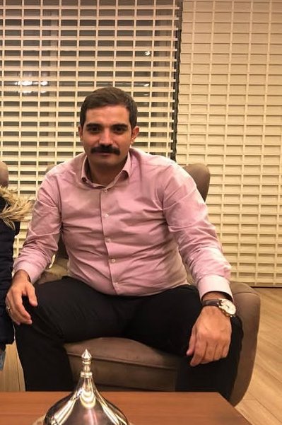 "âlem mi harâb ben mi vîran bilmem, sanırım yıkıldı devran..."
#SinanAteş