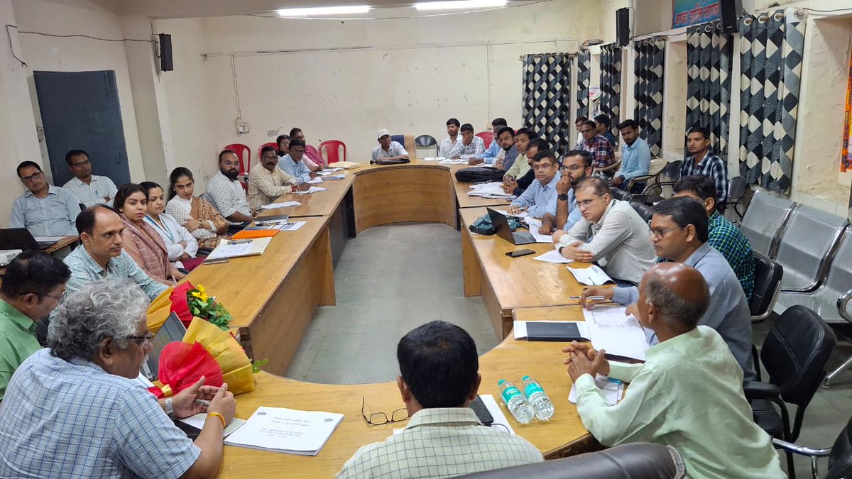 कार्या. मुख्य चिकि. एवं स्वास्थ्य अधिकारी बैतूल के सभाकक्ष में ऑफीसर इंचार्ज  डॉ अश्विनी भागवत भोपाल राष्ट्रीय स्वास्थ्य मिशन द्वारा समस्त राष्ट्रीय कार्यक्रमों की समीक्षा बैठक ली गई
<a href="/CMMadhyaPradesh/">Chief Minister, MP</a>
<a href="/rshuklabjp/">Rajendra Shukla</a>
<a href="/nsp2106/">Narendra Shivaji Patel</a>
<a href="/MoHFW_INDIA/">Ministry of Health</a>
<a href="/healthminmp/">Public Health & Medical Education Department, MP</a>
<a href="/NHM_MP/">National Health Mission MadhyaPradesh</a>
<a href="/mp_iec/">MP Health IEC Bureau</a>
<a href="/BetulCollector/">Collector Betul</a>