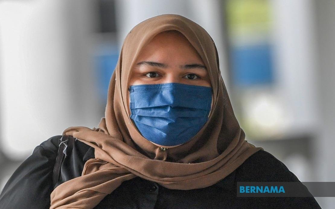 NewsBFM's tweet photo. The Court of Appeal has upheld the 12-year jail sentence for Rumah Bonda founder Siti Bainun over the 2021 abuse and neglect of a girl with Down Syndrome.

The court dismissed her final appeal, noting the severe injuries inflicted on the victim, Bella.

📷: Bernama

🧵1 https://t.co/AwiJStRV9i