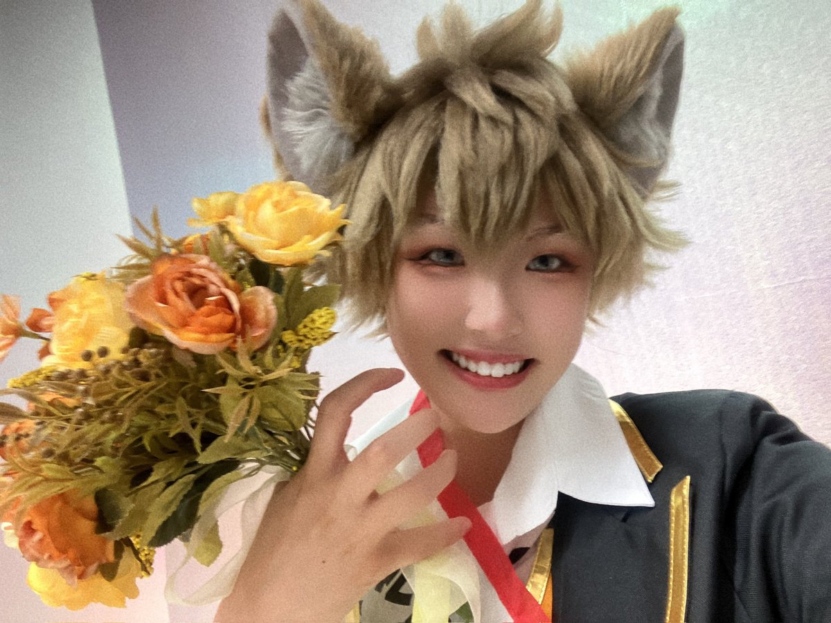 suima8080's tweet photo. ディーハロインパ日おおよそ決定しました！8.26日曜日にディズニーランドの方にインパしてます！今回のキャラはラギー・ブッチです！制服ラギーで友達2人とインパです！ https://t.co/faOHoCh9Kn