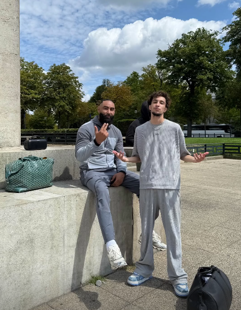 16x16FR's tweet photo. La Fouine x Lossa
@lafouine78 #Lossa https://t.co/jlG0oifxeI