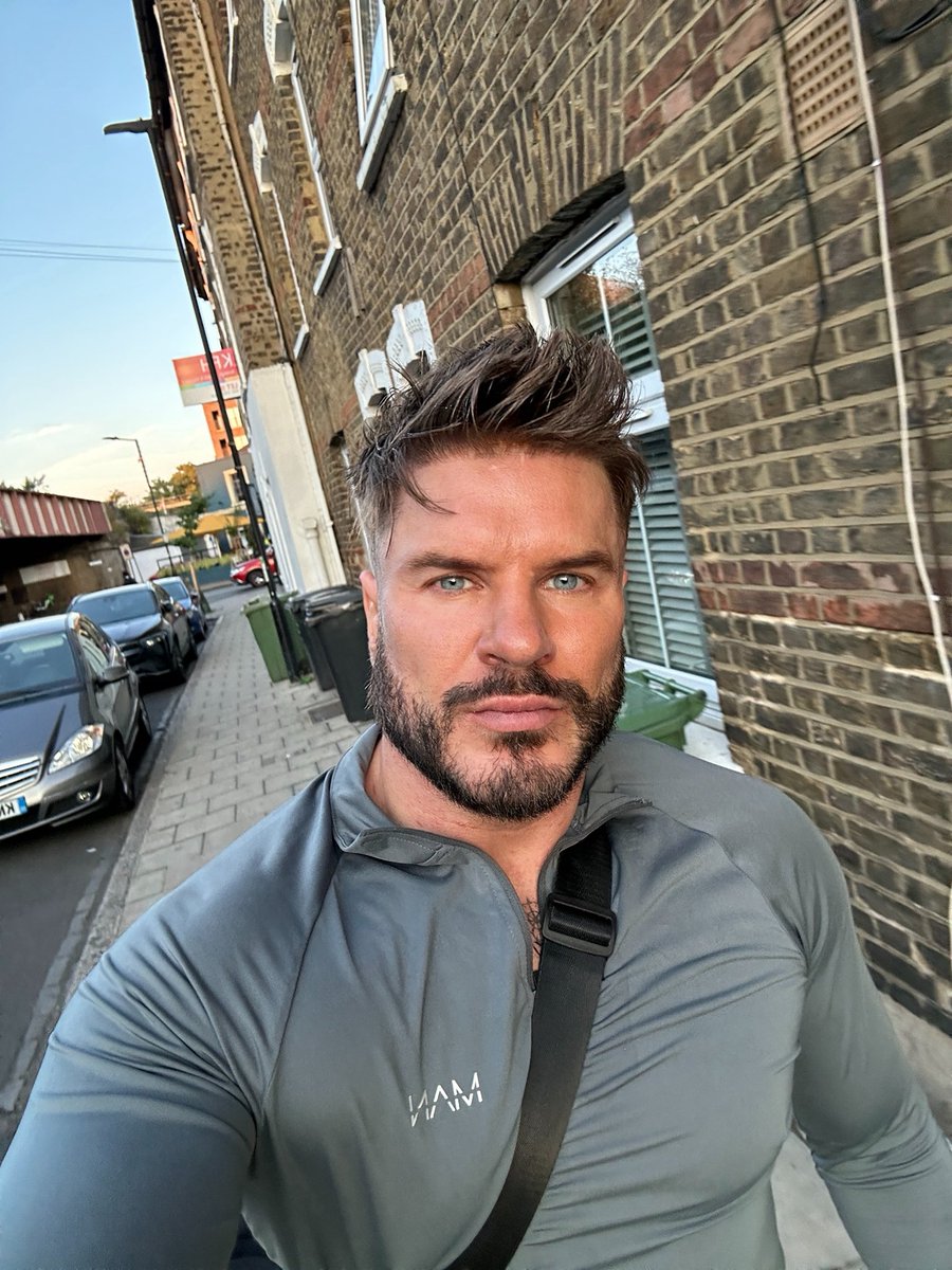 Sean Lineker tweet media