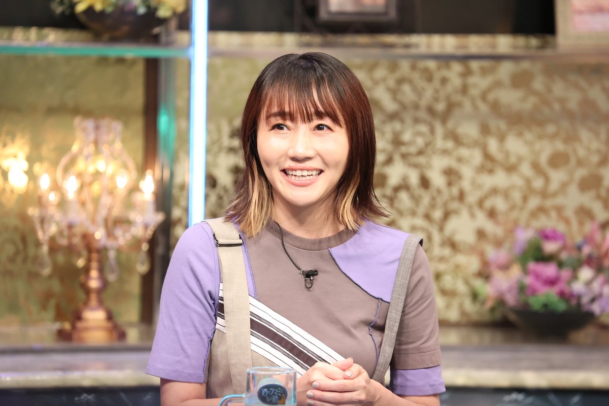 oricon's tweet photo. 📺️8/15(金)酒のツマミになる話

岩橋玄樹、“モテたい”トーク中に名言❗️
アイドルならではの発言にスタジオ沸く
https://t.co/cDXu2DTTGe

🍺出演者・ゲスト
千鳥・大悟
ツートライブたかのり、周平魂
岩橋玄樹、近藤千尋、矢井田瞳、見取り図リリー

#酒のツマミになる話 https://t.co/r3DJBqEqlG