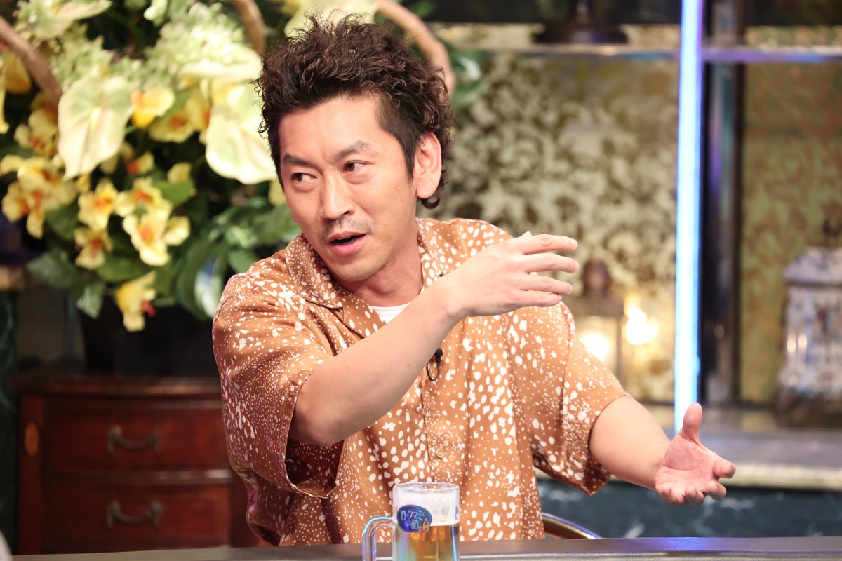 oricon's tweet photo. 📺️8/15(金)酒のツマミになる話

岩橋玄樹、“モテたい”トーク中に名言❗️
アイドルならではの発言にスタジオ沸く
https://t.co/cDXu2DTTGe

🍺出演者・ゲスト
千鳥・大悟
ツートライブたかのり、周平魂
岩橋玄樹、近藤千尋、矢井田瞳、見取り図リリー

#酒のツマミになる話 https://t.co/r3DJBqEqlG