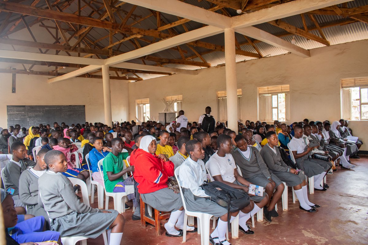 P4TUganda's tweet photo. Yesterday, we had the privilege of hosting the School for Life team at P4T.
Thank you, School for Life, for walking this journey with us and for believing in the potential of every child.
#EducationForAll #P4TImpact #SchoolForLife #GlobalPartnerships @AmenyDaniel https://t.co/HmmelbEOmz