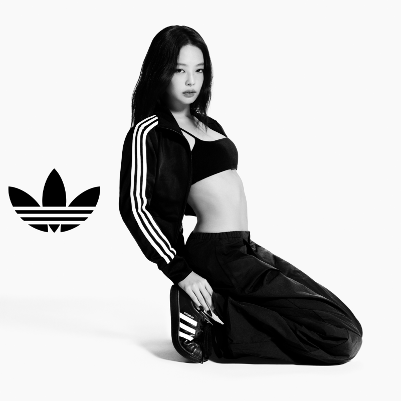 zozojp's tweet photo. ／
4日間限定企画！
【adidas DAYS】開催中🎊
＼

ということで…！

@zozojp をフォロー＆リポストすると
抽選で10名様に【#adidas】で使える1万円分のZOZOポイントをプレゼント🎁

応募〆切: 8/17㈰23:59

▼会場はこちら
https://t.co/s4fnKIs2kx