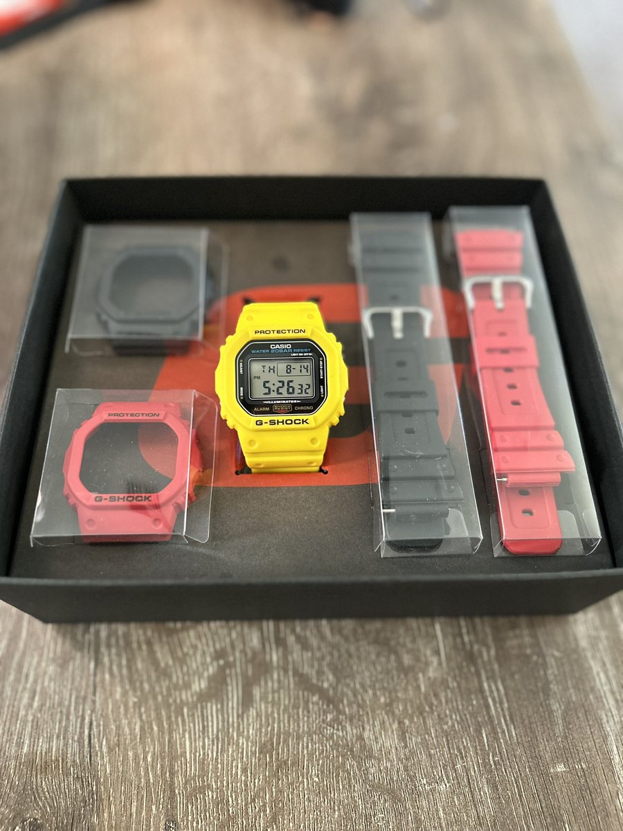 Hangi rengini alsam diye kararsız kaldığım bir gün böyle bi şey buldum ve bayıldım.