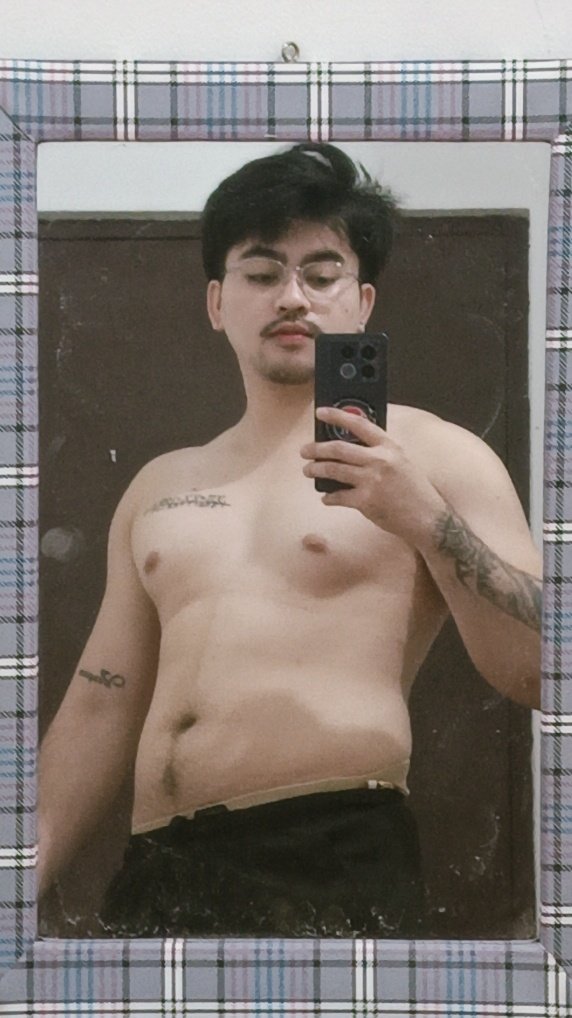 OnlyChan tweet media