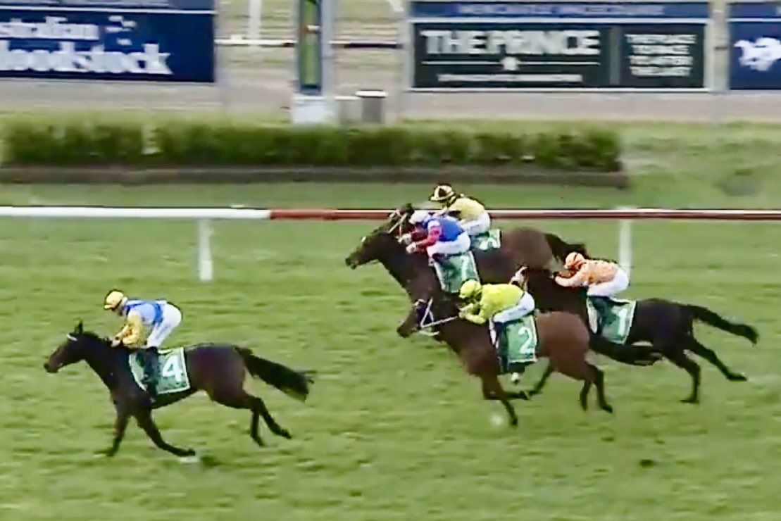 kimwaugh6's tweet image. Mizella extends her terrific winning record @newcastleraces_ to 3 with a last to 1st victory courtesy of a lovely, patient ride from  @AshMorgan6 who finished the day with a winning treble 👏👏 Congrats to her owners #welldoneteam 👍👍🥳