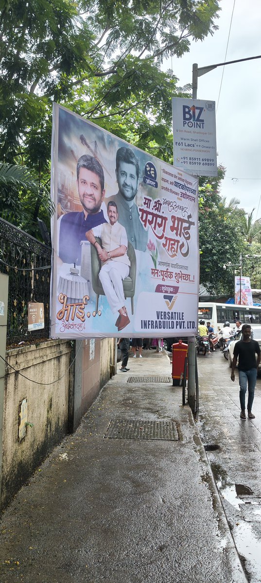 PGigool's tweet photo. @mybmcWardN this banner is put on the footpath opp Fatima high school people are finding it difficult to walk on it as it is put very low please take action against it https://t.co/x05LvUKJed