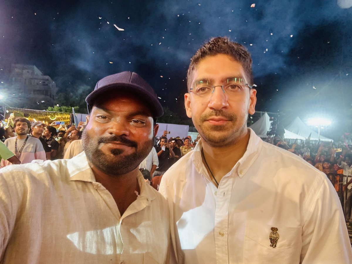 NTR 🌊chiru mudiraj (@mudirajchiruntr) on Twitter photo Nee peru Ayaan Mukherji kaadhu bro
Nandamuri Ayaan Mukherji 🥰🥰
#war2 #BlockbusterWar2
ROCK it Guys !! 🎶🕺💃
#AyanMukerji
<a href="/yrf/">Yash Raj Films</a> <a href="/SitharaEnts/">Sithara Entertainments</a> <a href="/yrfmusic/">YRF Music</a>
<a href="/tarak9999/">Jr NTR</a> <a href="/iHrithik/">Hrithik Roshan</a> Nee peru Ayaan Mukherji kaadhu bro
Nandamuri Ayaan Mukherji 🥰🥰
#war2 #BlockbusterWar2
ROCK it Guys !! 🎶🕺💃
#AyanMukerji
<a href="/yrf/">Yash Raj Films</a> <a href="/SitharaEnts/">Sithara Entertainments</a> <a href="/yrfmusic/">YRF Music</a>
<a href="/tarak9999/">Jr NTR</a> <a href="/iHrithik/">Hrithik Roshan</a>