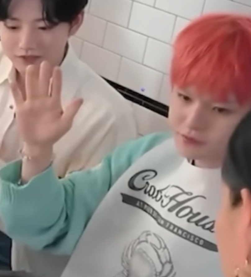 ขอเมนูเด็กให้หนูหน่อย