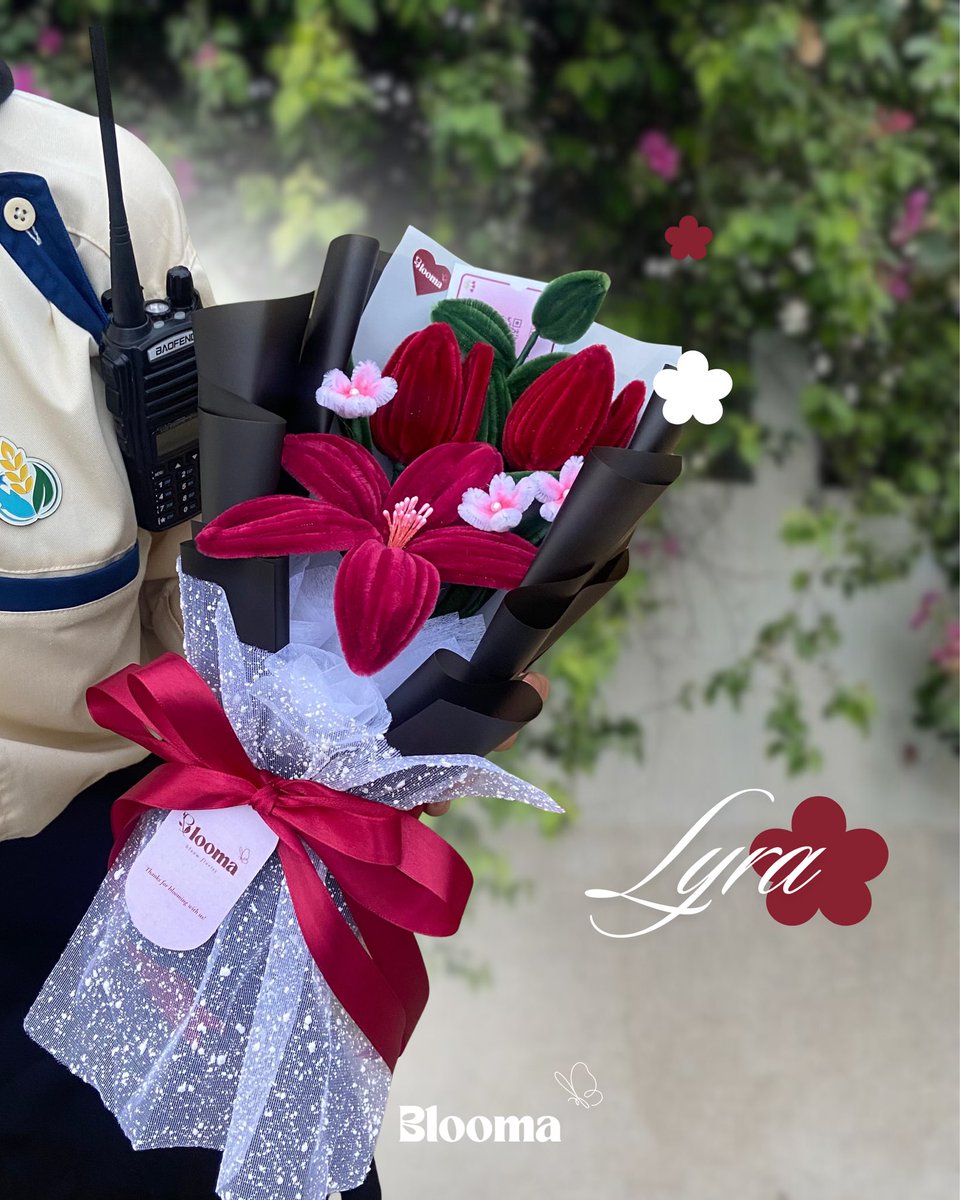 cloudflyz's tweet image. mau pamerin satu buket bunga cantik ini hehe 

buat temen temen yang mau buket ini juga bisa order dm ig : @bloomaflorist_ yaa ^^

#flowers #pipecleanerflower #gift #handmade #ugm #pionirgadjahmada