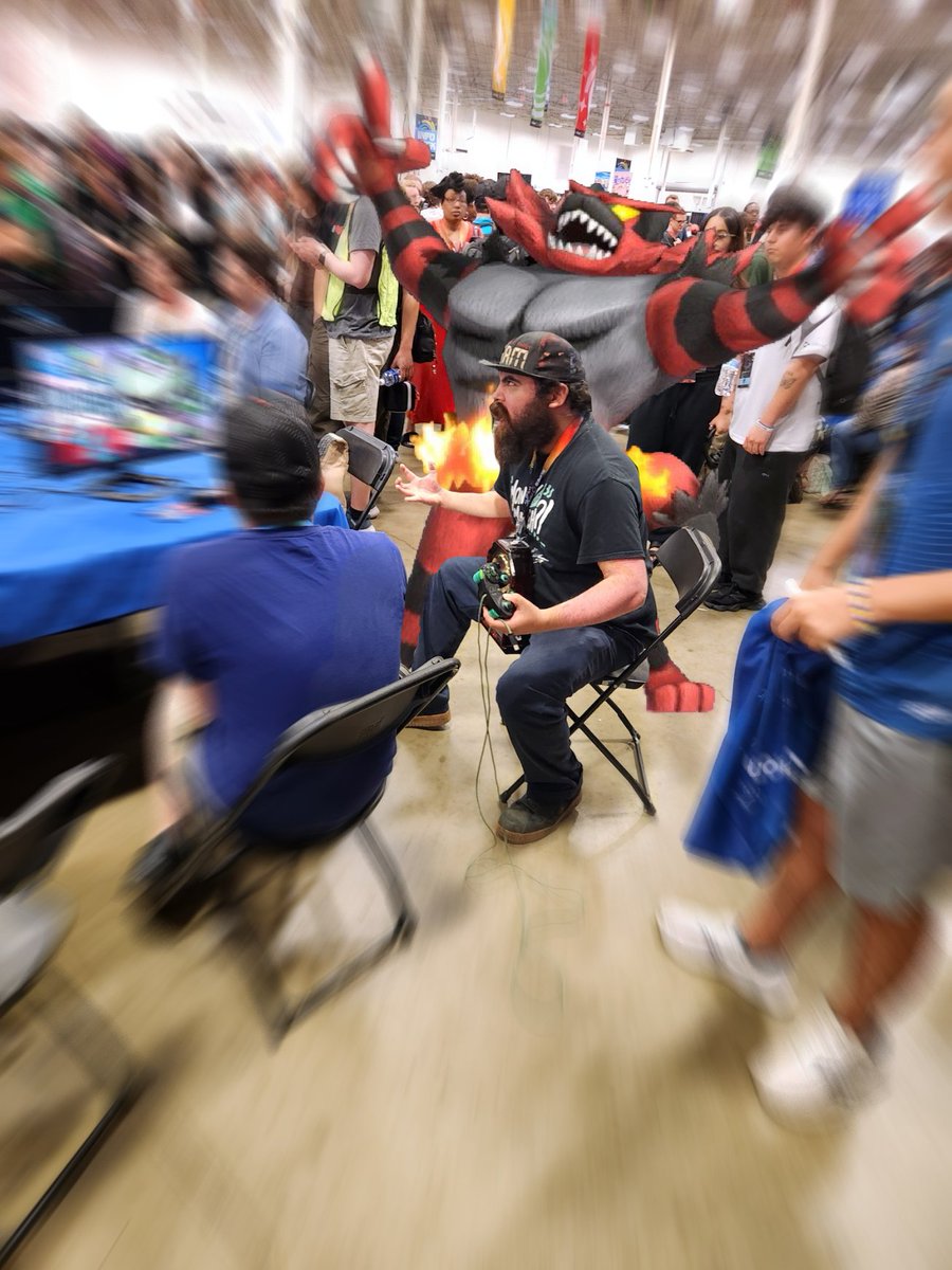 JEL_GAMER's tweet photo. I met an absolutely GOATED individual at Supernova @6AMSSB https://t.co/NVmy5Wd3MM
