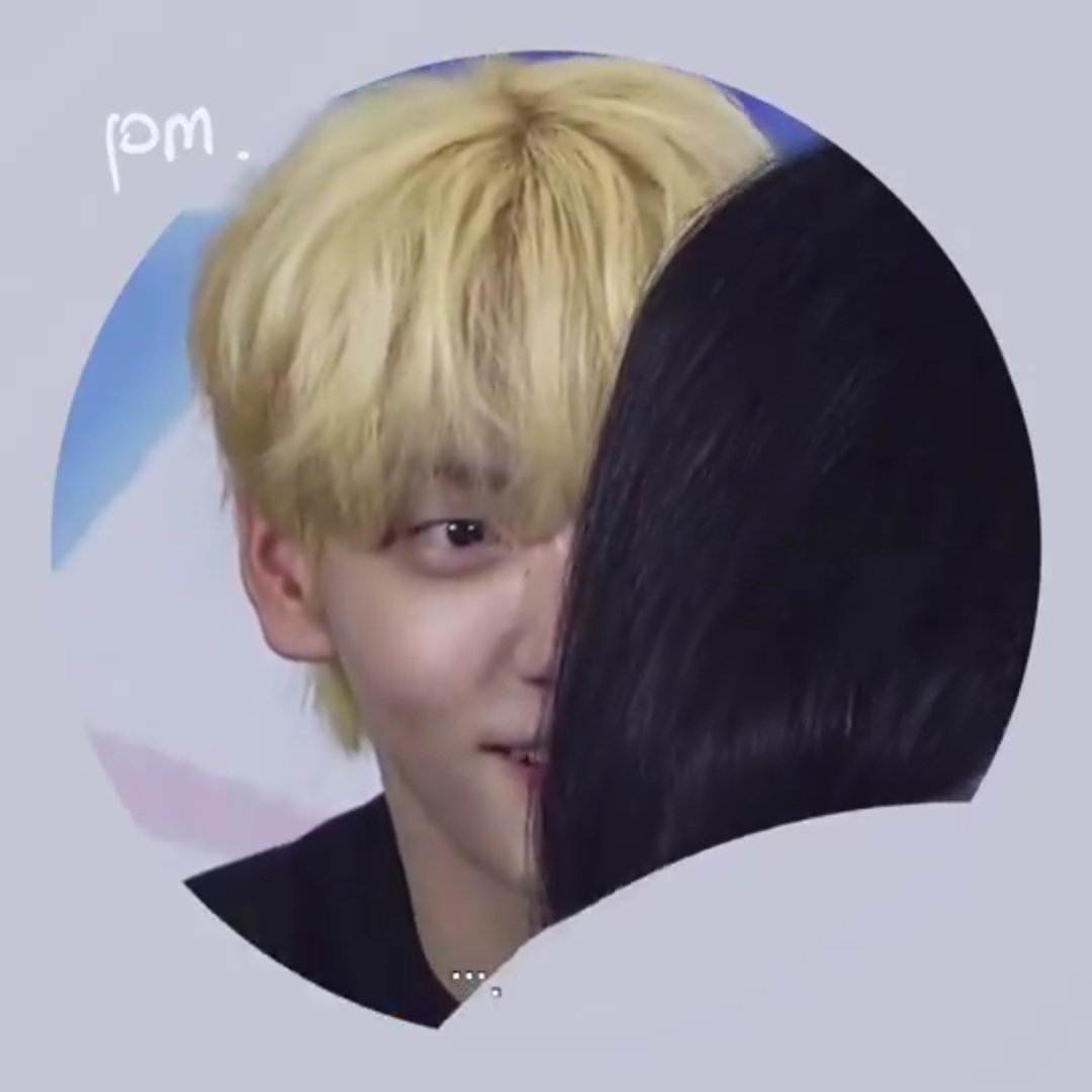น่ากลัวมาก นี่คือสีหน้าของไอดอลที่บอก ฟค ว่า ผมรู้แอคทวิตเตอร์คุณครับ 5555555555555555555555555555555 แกส่องโมอาทำไมสุ้บ 😂