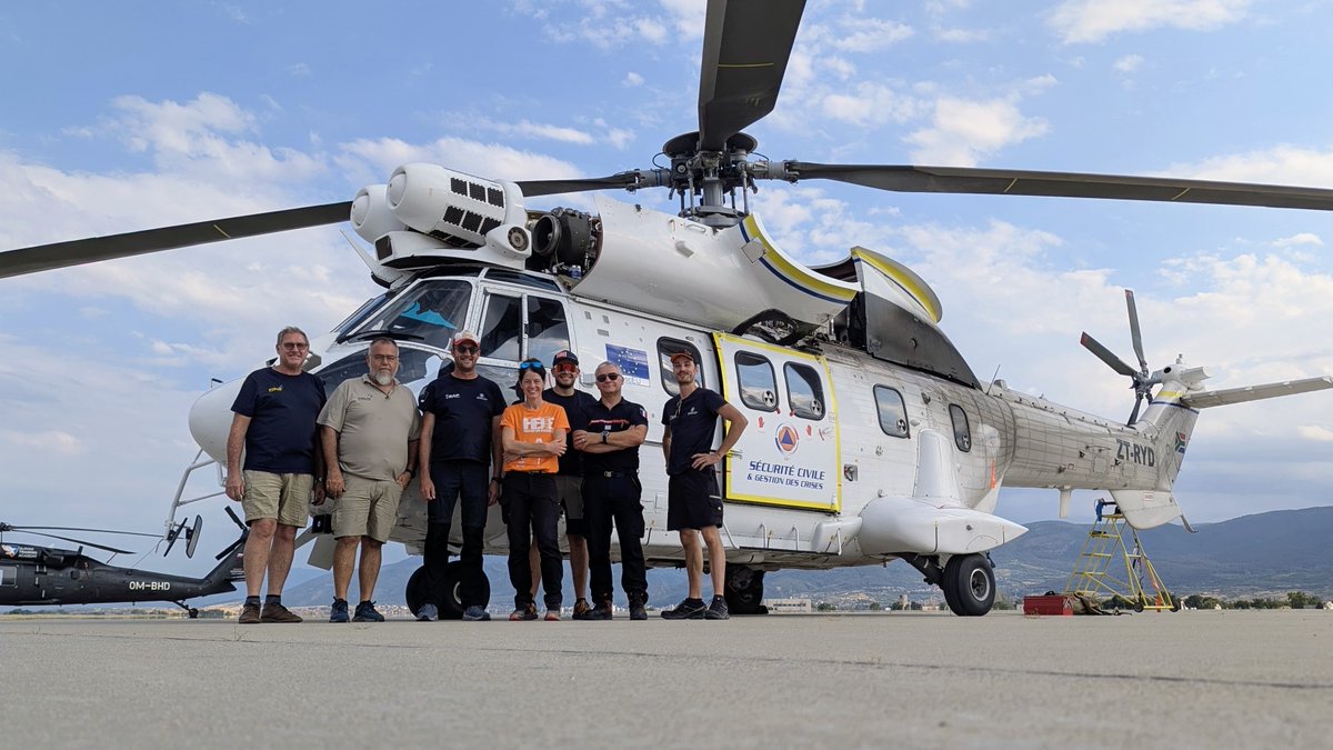 [RENFORTS ÉTRANGER] 🔥Bulgarie
Suite aux violents feux de Bulgarie, le HBE, Puma Bravo 🚁, localisé à Jonzac, est parti en renfort. Un #sapeurspompiers du <a href="/SDIS17/">Pompiers17</a> faisait partie de l’équipage pour gérer la liaison entre les opérations terrestres et aériennes du 27 au 30 juillet.