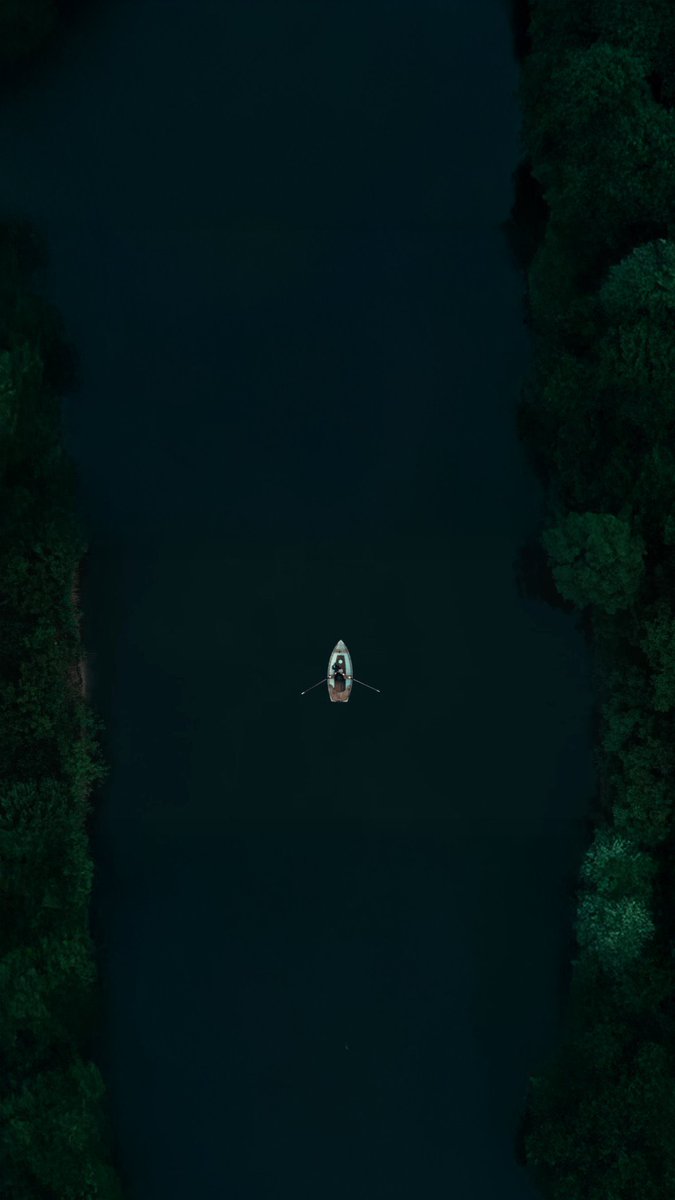 lalalooch's tweet photo. HELP A GIRL OUT, WHICH WALLPAPER?!!!! https://t.co/EU9M1vtxpw