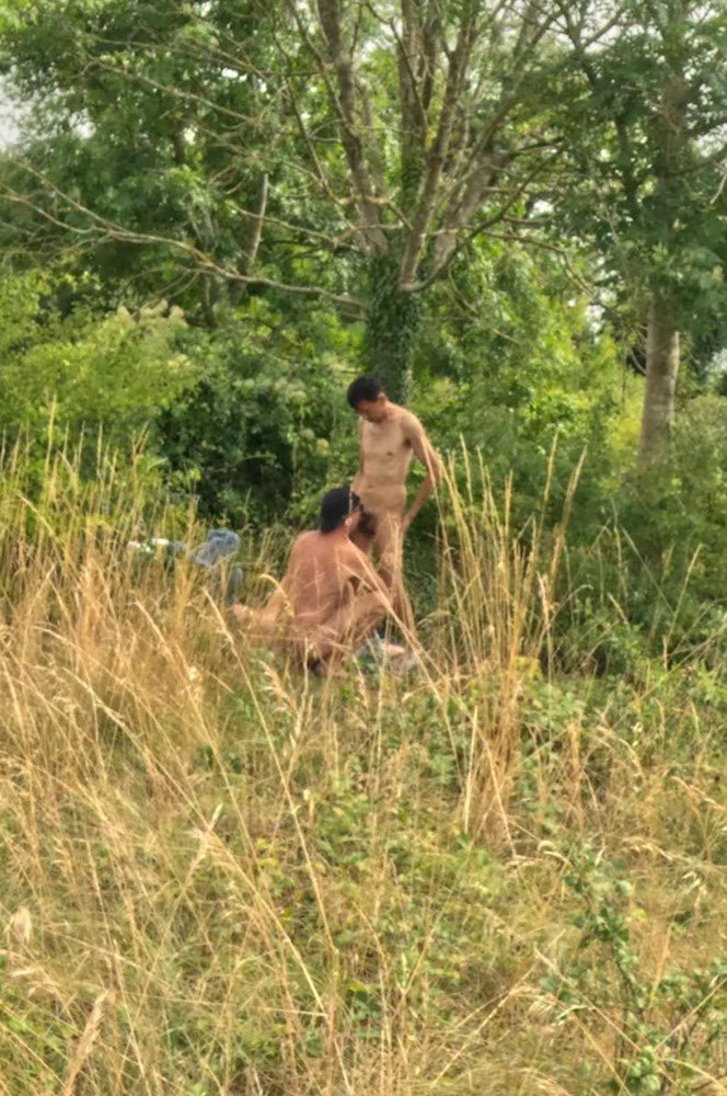 SurreyXd's tweet photo. Went for a walk yesterday. Stood for a while and watched three guys sucking and fucking. https://t.co/QvRWnRRnu2